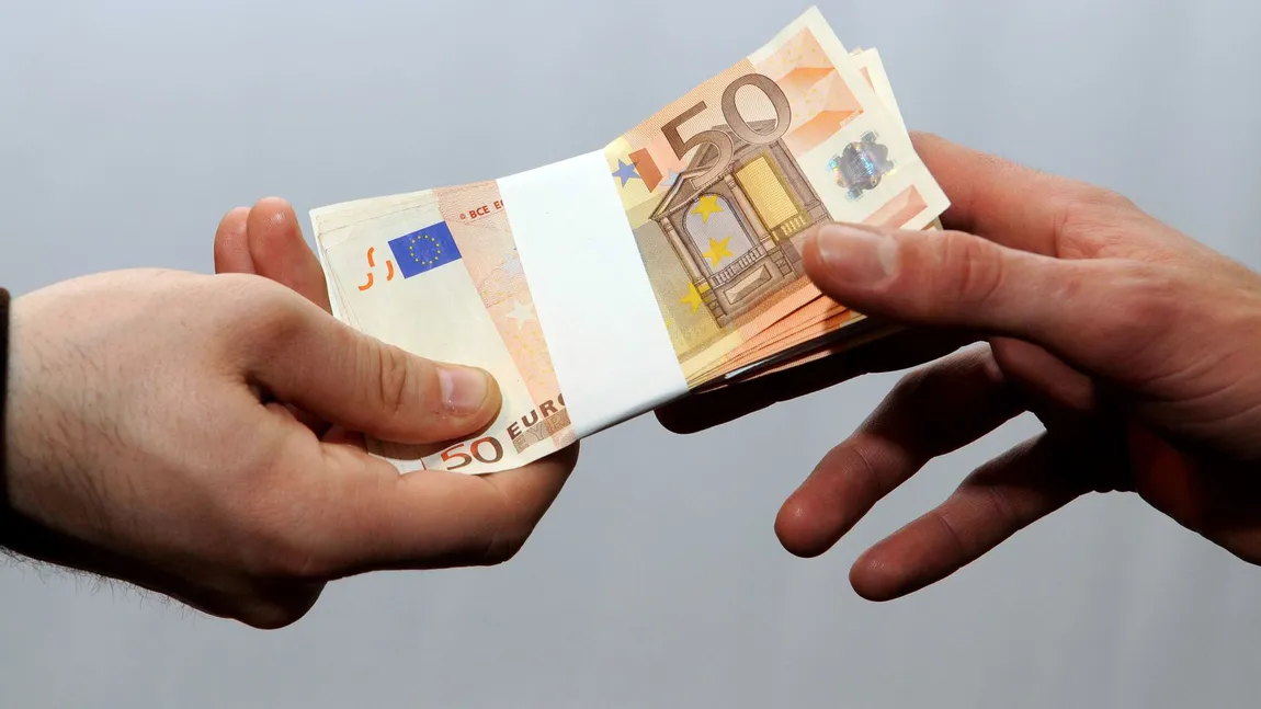 Percheziţii DNA la Serviciul Permise Ilfov. Candidaţii ar fi plătit 500 de euro pentru reprogramări peste rând la examenele auto