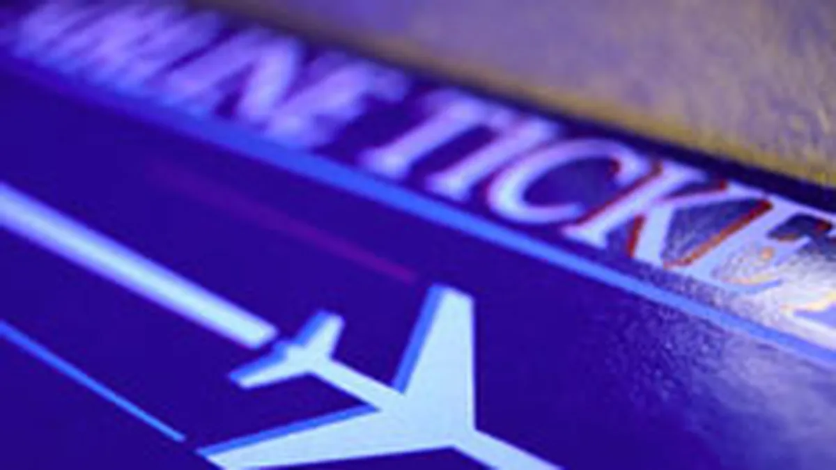 Biletele de avion Blue Air se vand si pe Internet