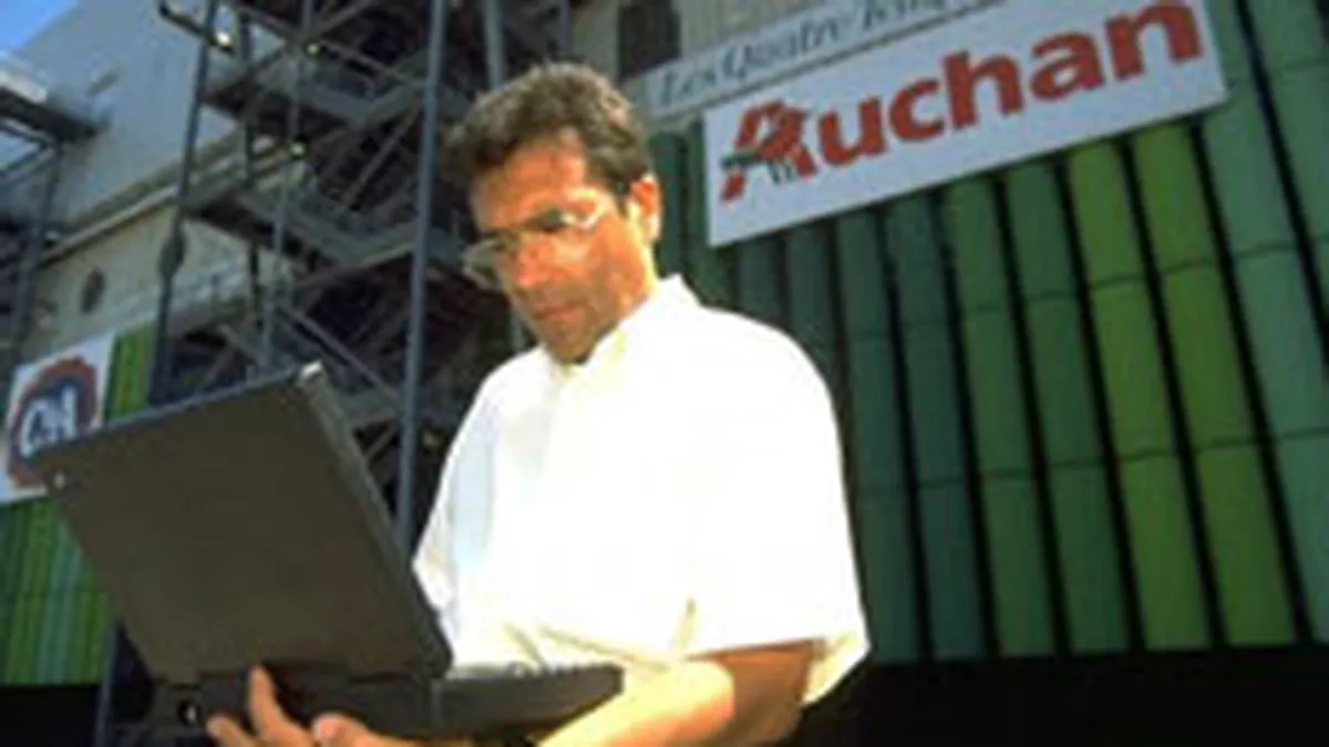 Primul hypermarket Auchan a costat 40 mil. euro