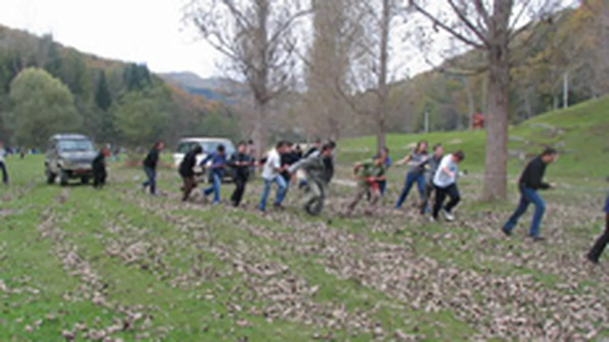 Teambuilding-ul aduce venituri de 500.000 euro pentru Outextrem