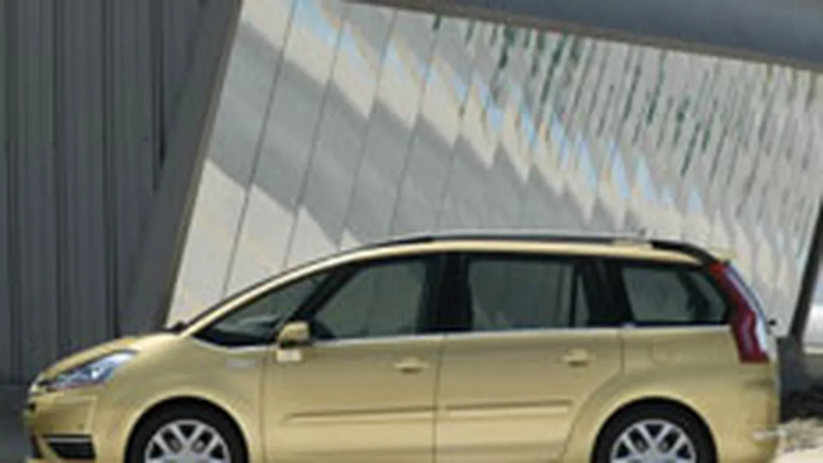 Ford S-Max a fost desemnata \Masina Anului 2007\ in Europa