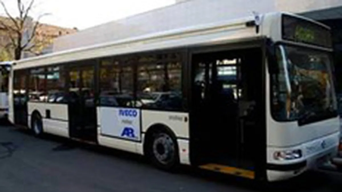 RATB a castigat aproape 1 mil. euro din reclamele de pe autobuze