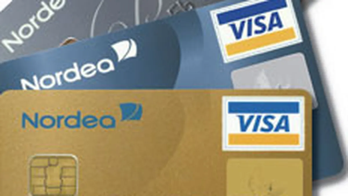 Peste 40% din romani detin carduri