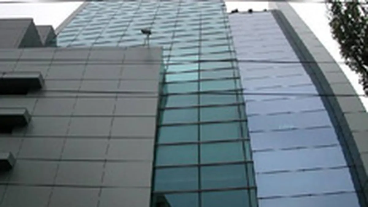 Investitiile in imobile de birouri si supermarketuri ar putea fi riscante