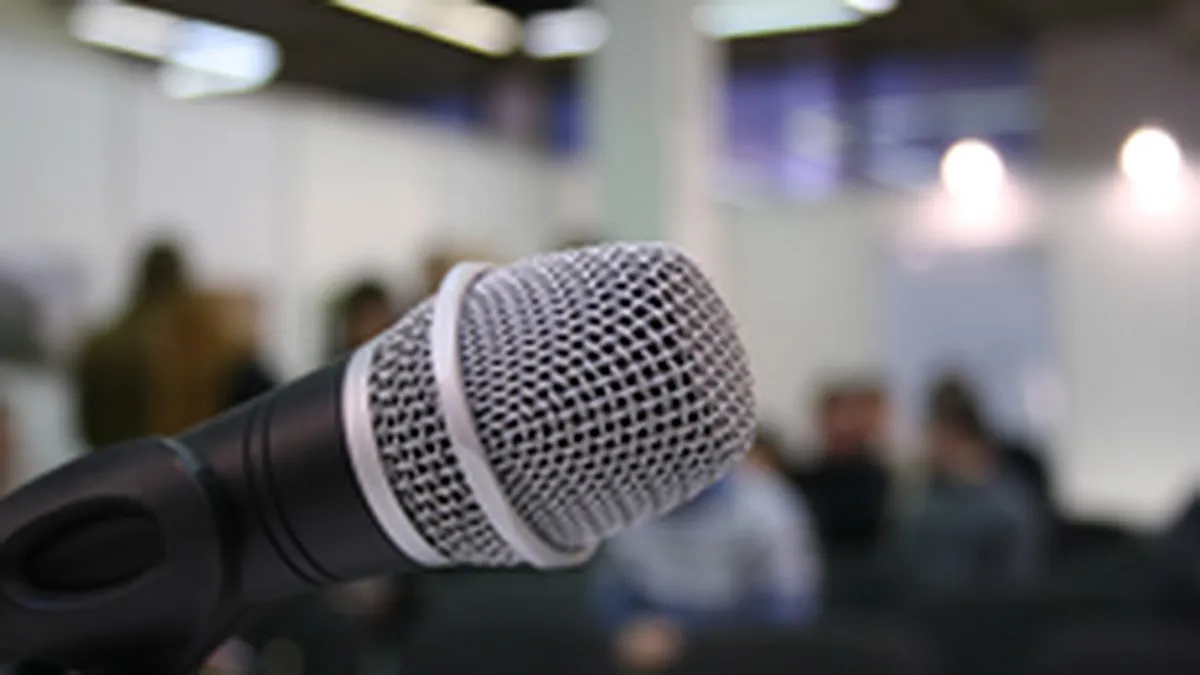 Complexul lui 1%: publicitatea pe blogurile romanesti