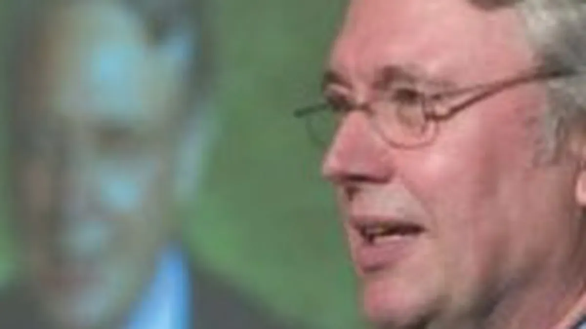 Cel mai mare salariu din News Corp - 2,1 milioane de lire sterline