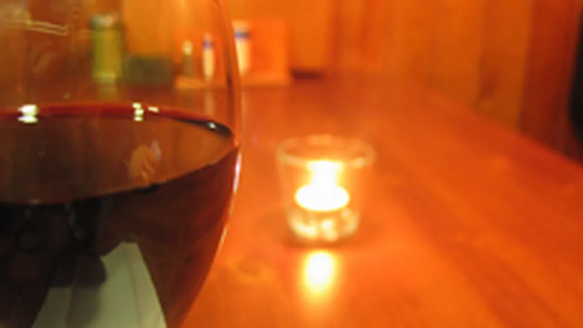 Vinul rosu si sec creste business-ul producatorilor cu minim 20% de Paste