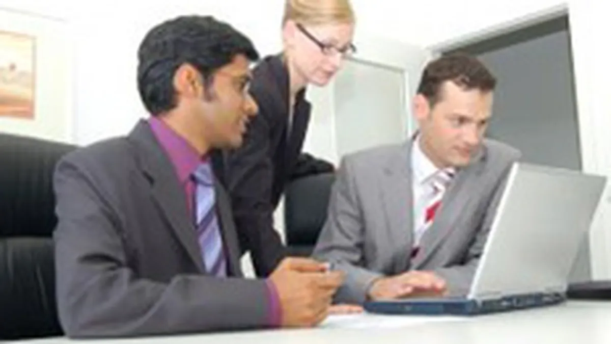 Managerii romani privesc Internetul in primul rand ca pe un mediu de informare