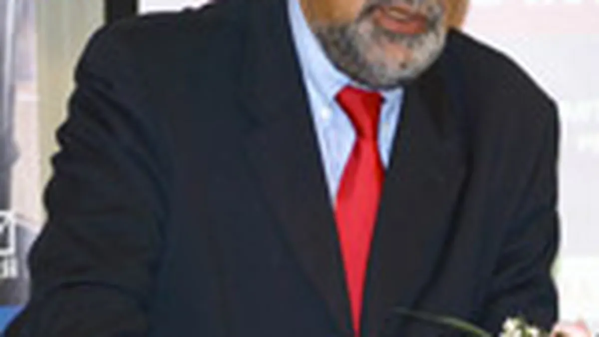 Vosganian: Deficitul ar putea depasi 3% din PIB in urma unor initiative parlamentare