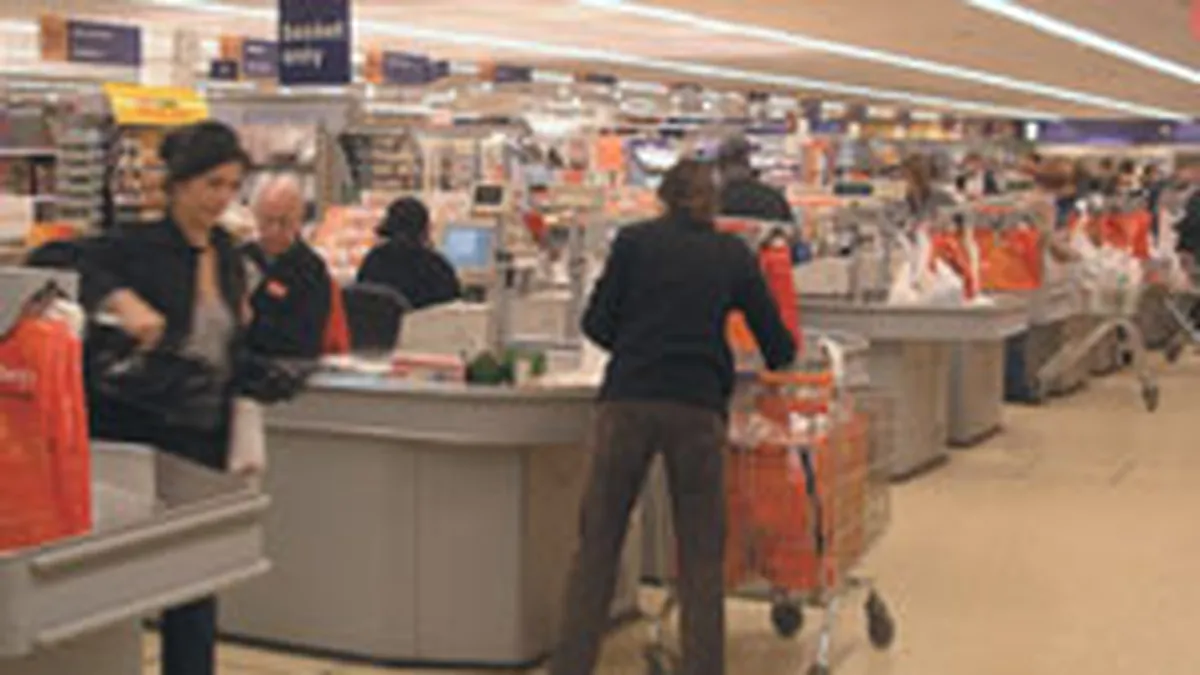 Cifra de afaceri din comert a crescut cu 7,2% in primele patru luni