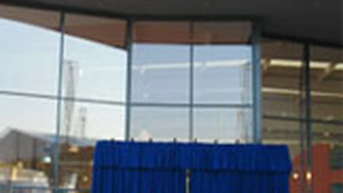 Flamingo a investit 600.000 euro intr-un nou magazin Flanco World