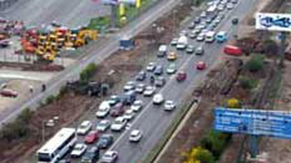 Pasajul suprateran de la Baneasa va fi dat in folosinta joi