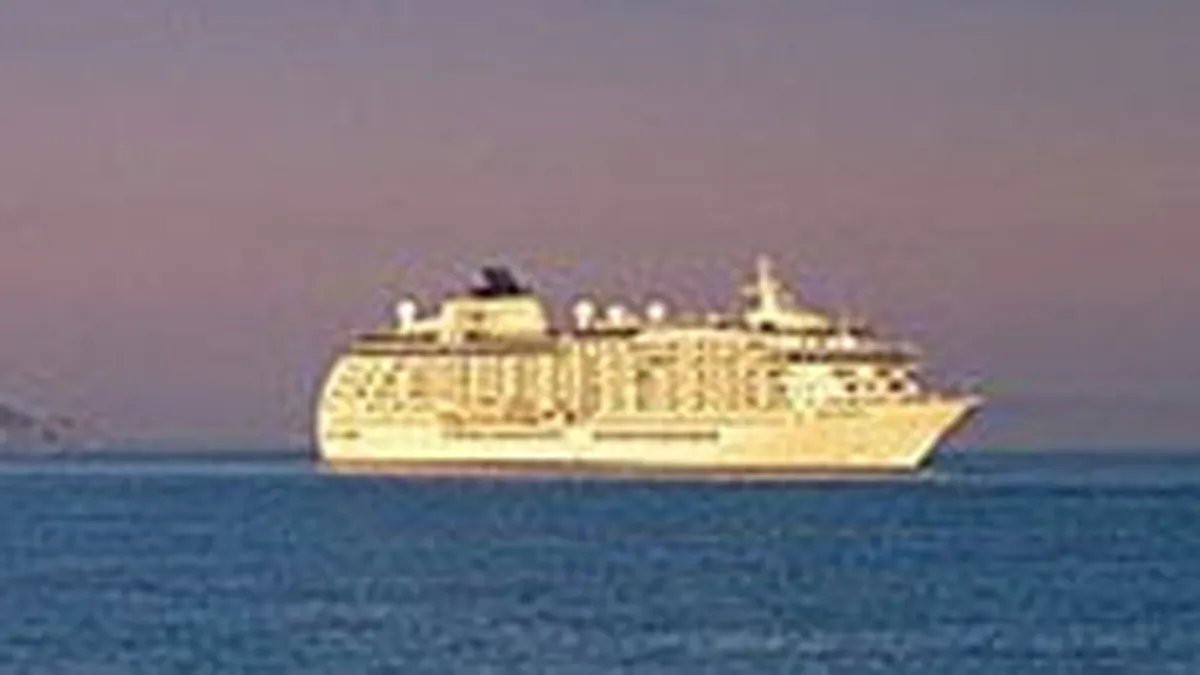 Toate locuintele de pe primul condo-hotel plutitor din lume au fost vandute