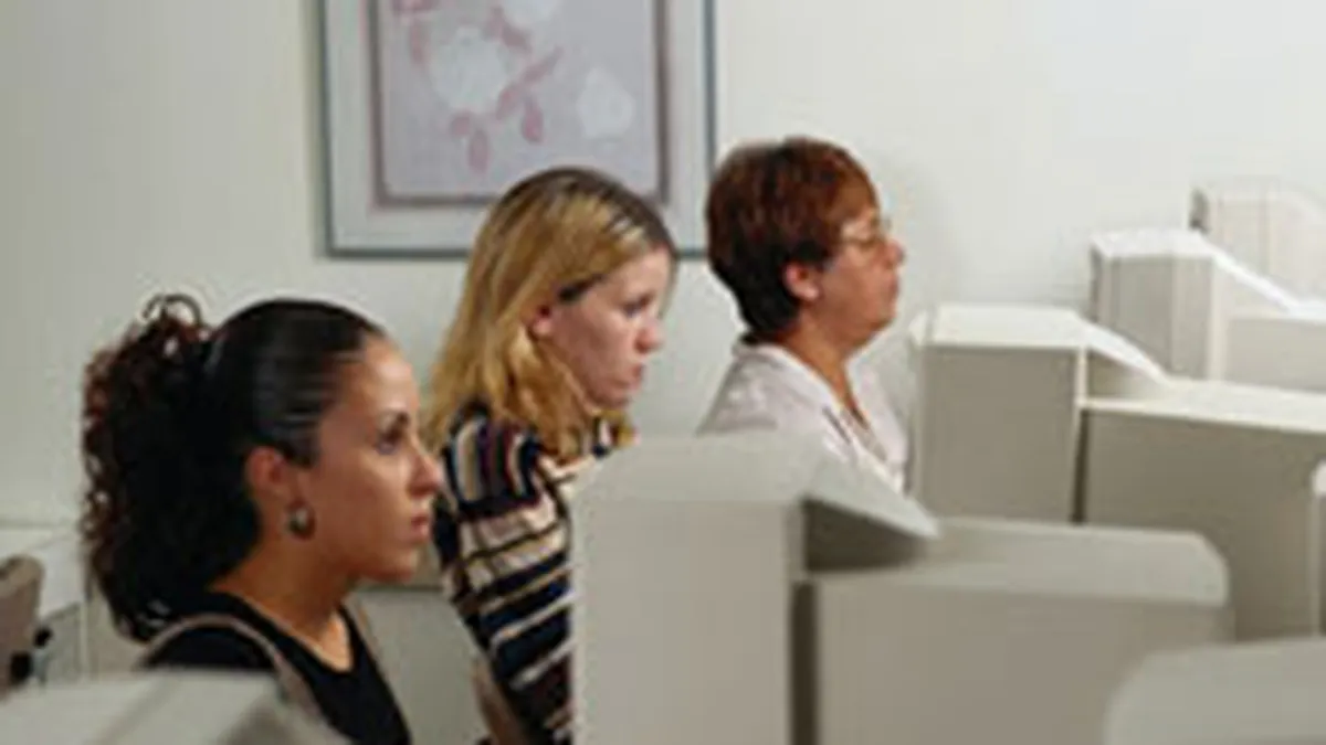 Vodafone, Orange si SNR vor instala telecentre in valoare de 1,5 mil. euro