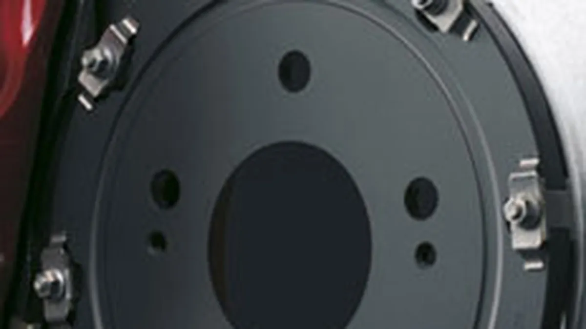 UE vrea sisteme de asistenta la franare pentru toate automobilele