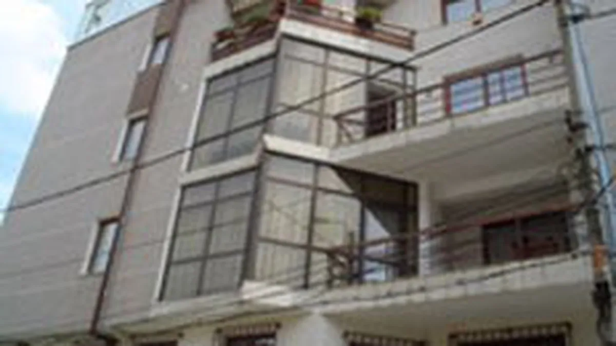 Nu gasesti apartament nou? Cheama-ti cativa prieteni si construiti un bloc