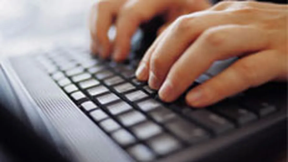 A. Nastase, cel mai citit blogger cu activitate offline. Sunt asteptati Badea, Cartarescu si Basescu.