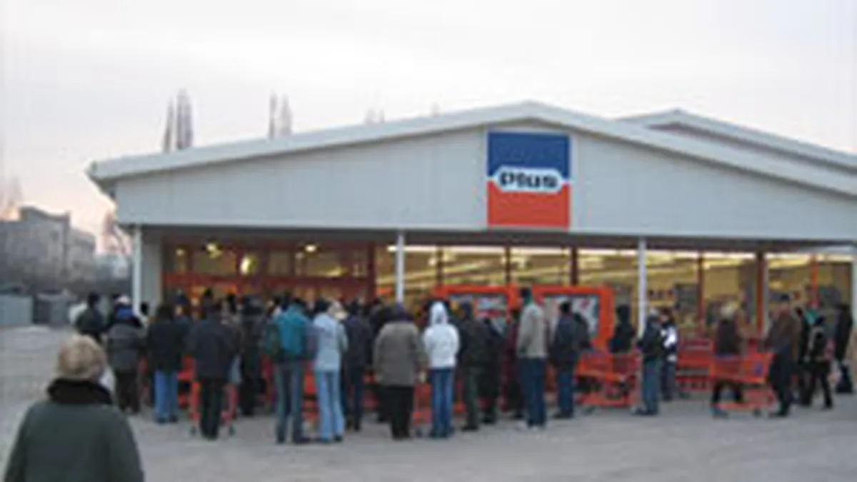 Plus a investit 1,5 mil. euro in magazinul din Campulung Moldovenesc