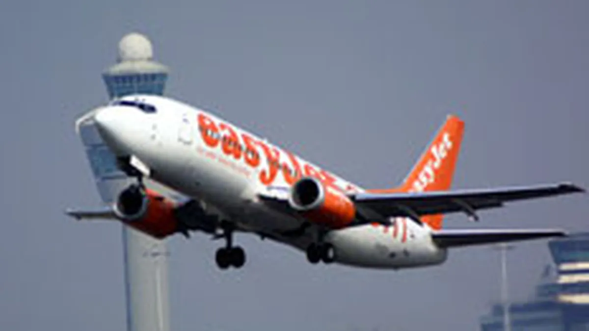 easyJet a transportat in octombrie cu 14% mai multi pasageri