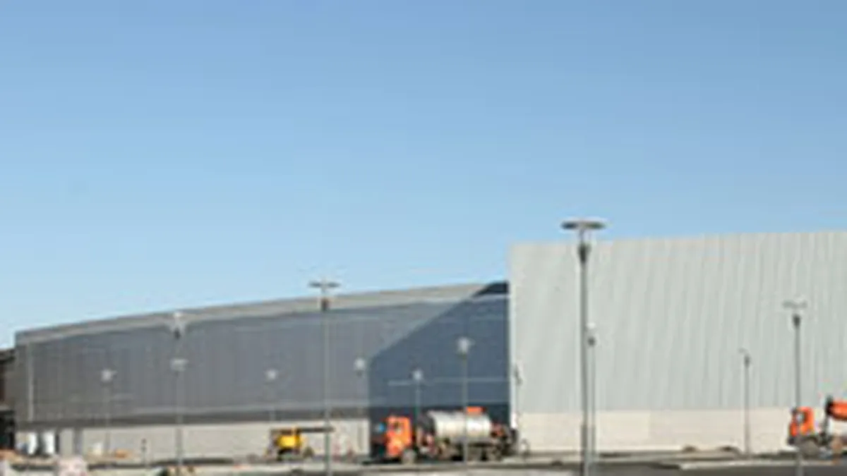 Chiriasii din Baneasa Shopping City au demarat amenajarea magazinelor