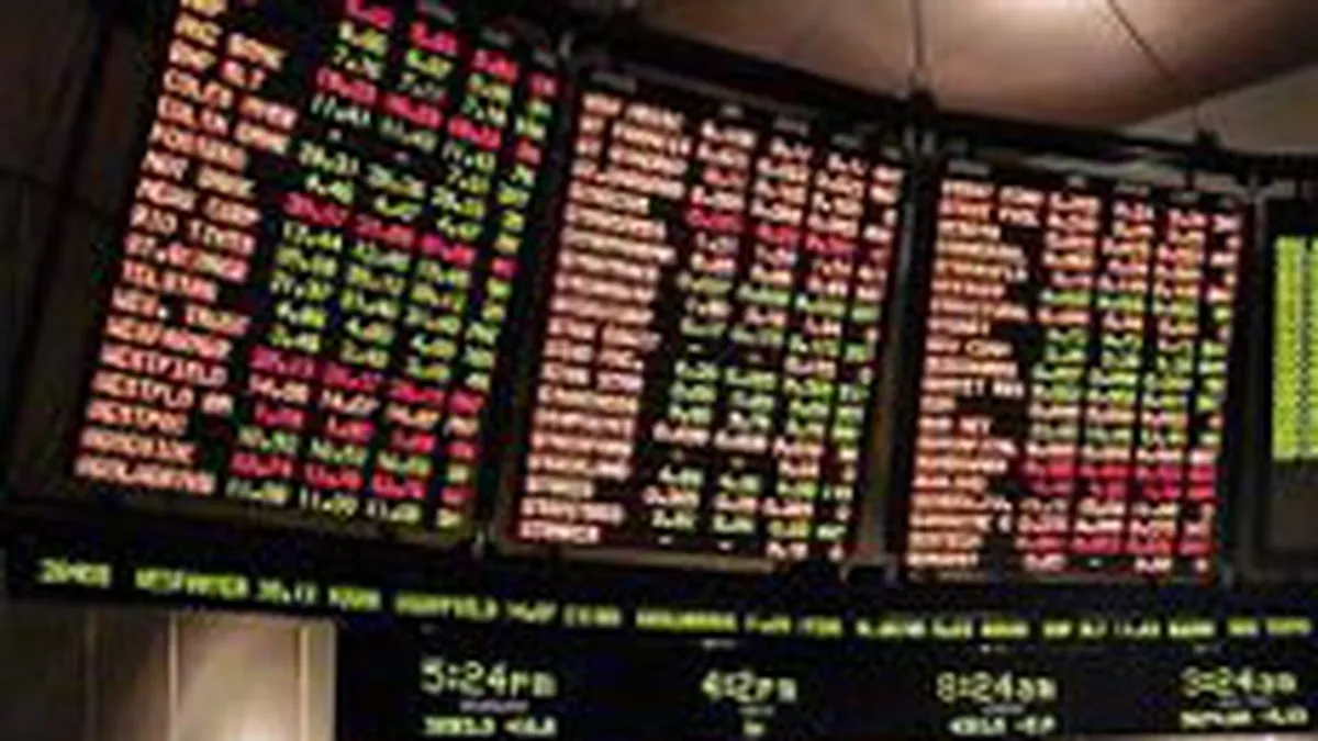 Indicii bursieri au scazut usor in debutul sedintei de vineri