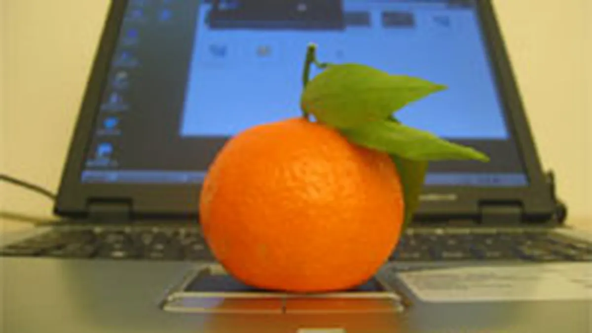 Orange lanseaza un pachet de acces la Internet cu laptop, modem si abonament