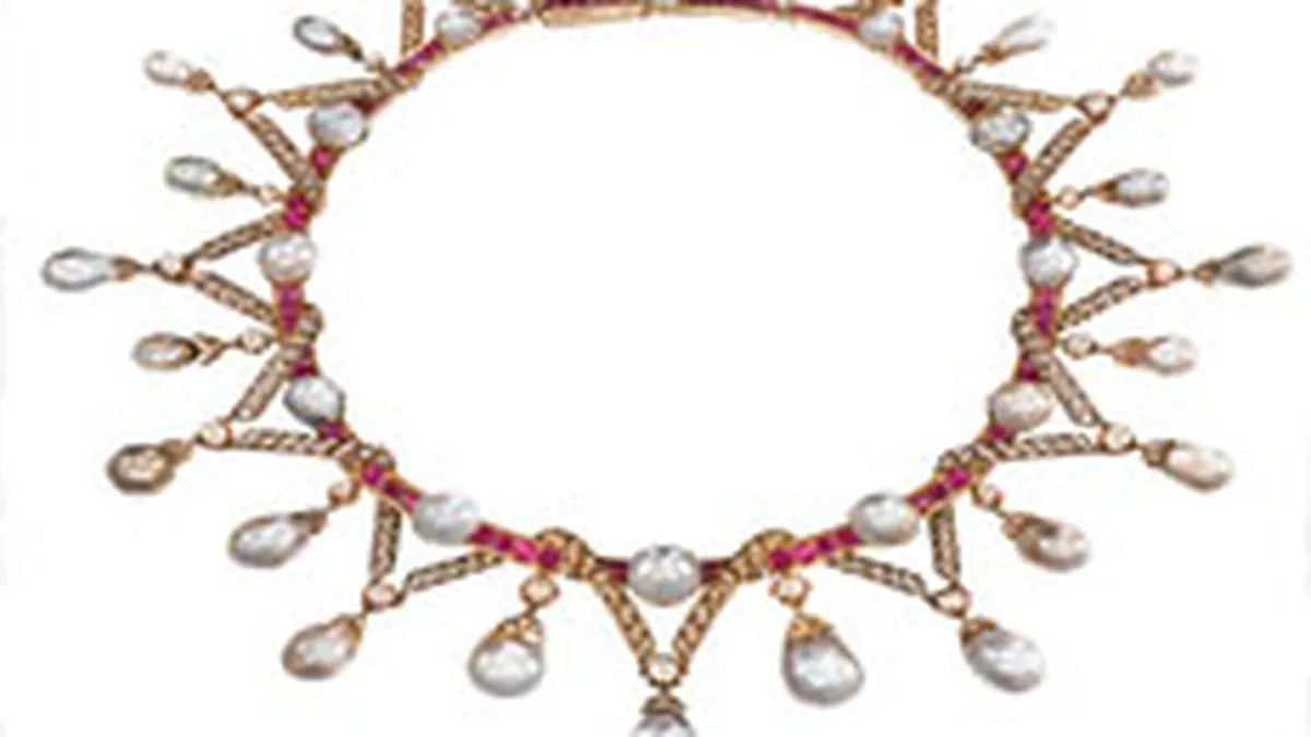 Perlele Mariei Antoaneta vor fi scoase la licitatie pentru 476.000 euro