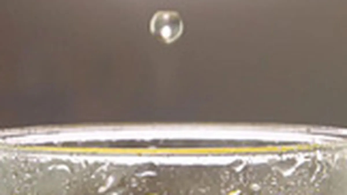 Sucurile neacidulate, crestere de trei ori mai mare decat a intregii piete de bauturi