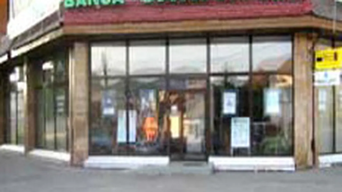 Banca Carpatica a revocat unul din membri consiliului de administratie