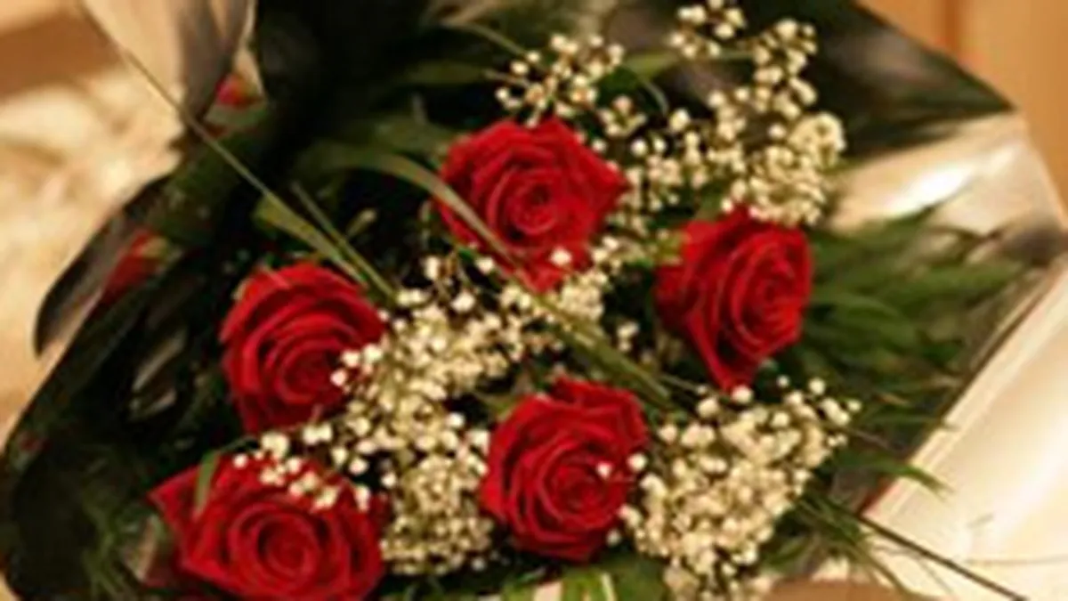 Florariile online castiga intre 1 si 8 martie cat in tot restul anului