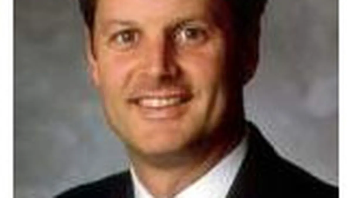 Noul director eBay va avea un salariu anual de 900.000 $