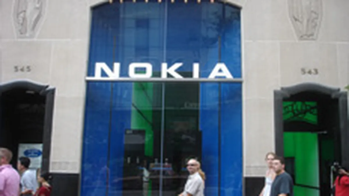 Ministrul finlandez al economiei apara politica industriala a companiei Nokia