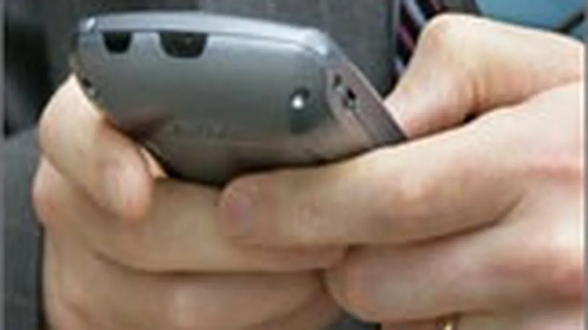 BlackBerry si Motorola se dau reciproc in judecata pentru incalcarea de patente