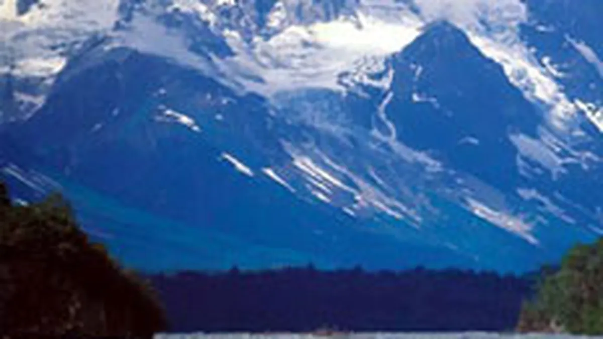 Croziera exclusivista in Alaska cu 100.000 de dolari