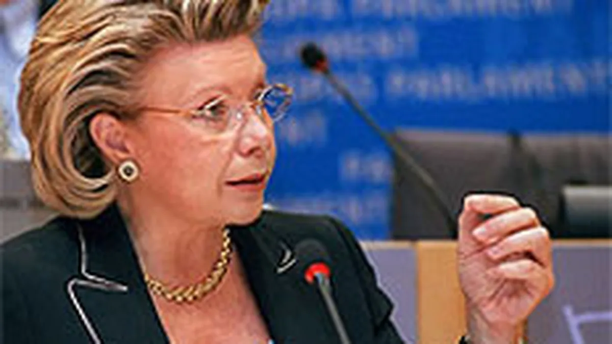 Comisarul UE Reding vrea comunicare mai buna la nivelul autoritatilor telecom