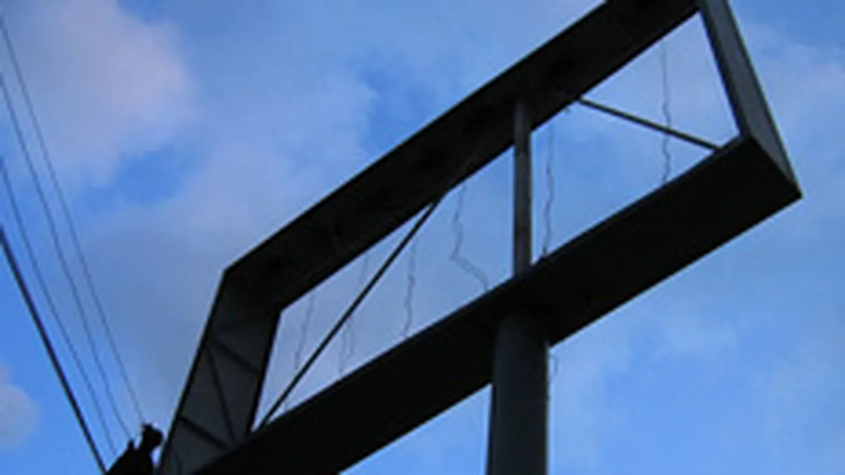 Outdoor-ul, un mediu in care \Te iubesc\ este mai ieftin decat un cadou obisnuit