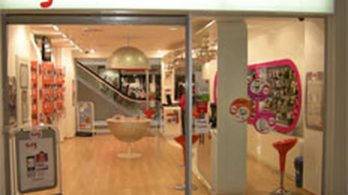 Orange isi creste reteaua de distributie cu 63 de magazine partenere