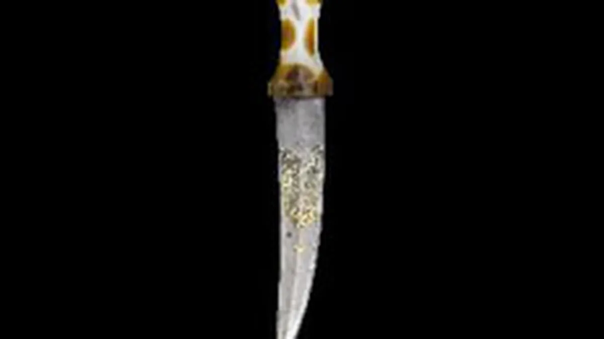 1,9 mil. euro pentru pumnalul imparatului care a construit Taj Mahal-ul