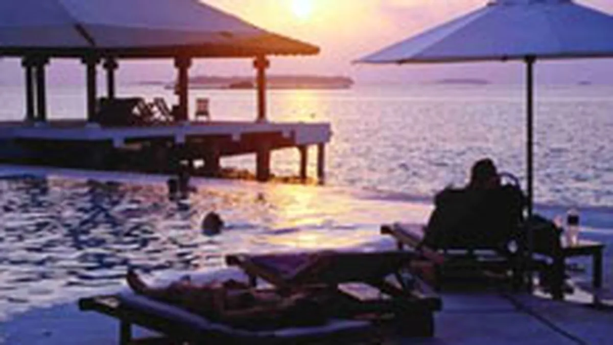 Cum arata turistul roman \de insula exotica\