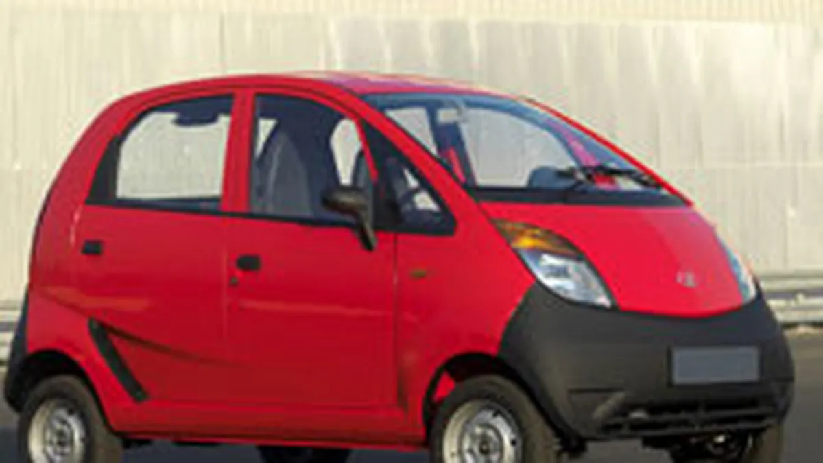 Renault-Nissan si Bajaj Auto vor construi o masina de 2.500 $