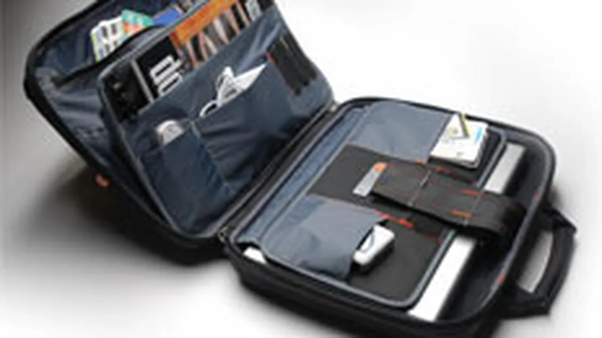 Efectul reclamei pe bloguri: Neocomm vrea sa vanda 800 de genti de laptop Booq