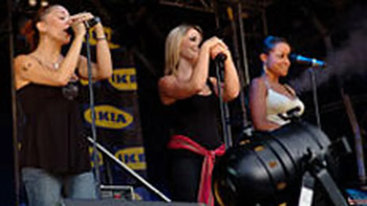 6.000 de clienti ai serviciului PrePay Music vor asista la concertul SugaBabes