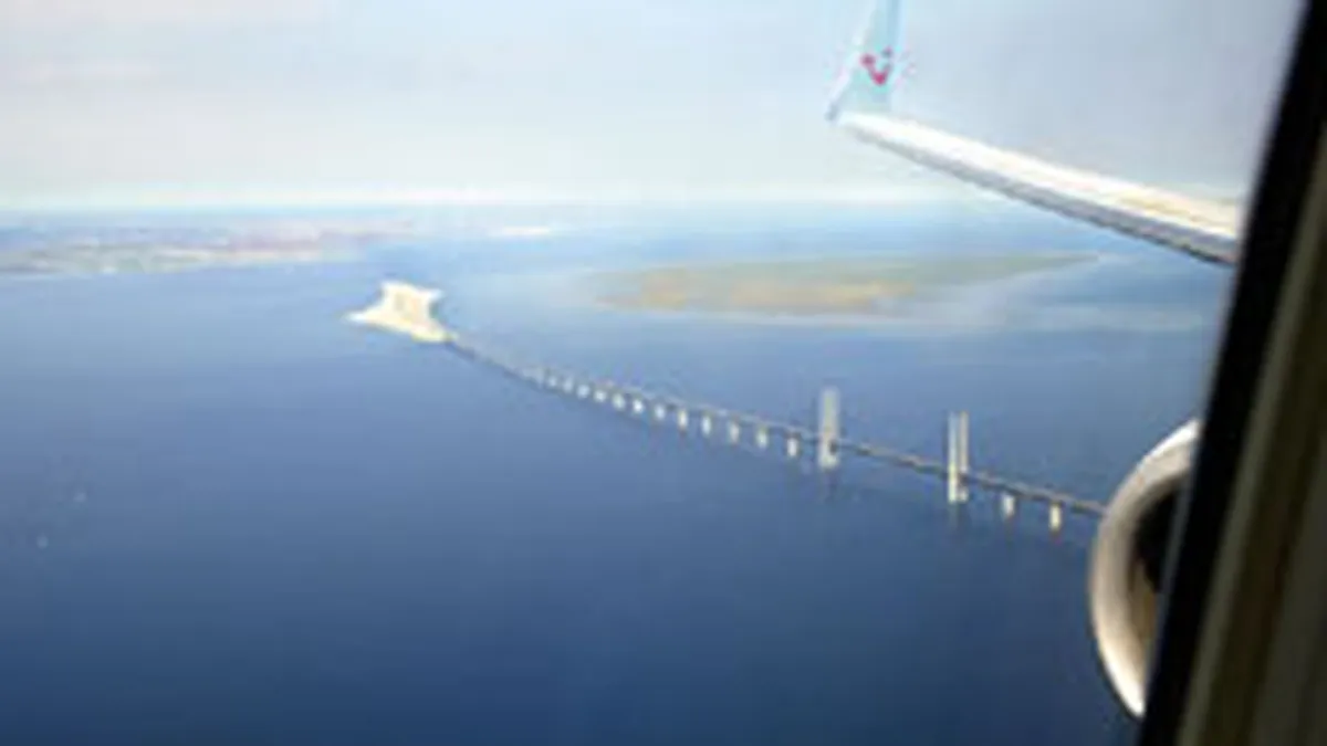 Blue Air, aproape egalata de Wizz Air, sta cu ochii mai mult pe My Air