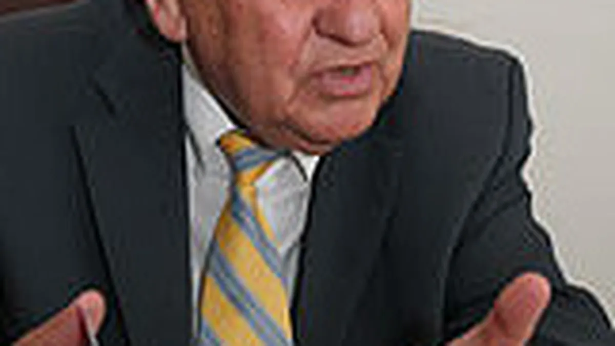 \La golf, oamenii de afaceri isi afla defectele ca sa stie unde sa atace\