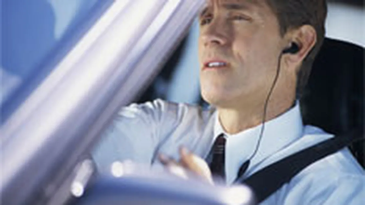 Hands-free prin bluetooth, in topul celor mai dinamice accesorii mobile din Romania