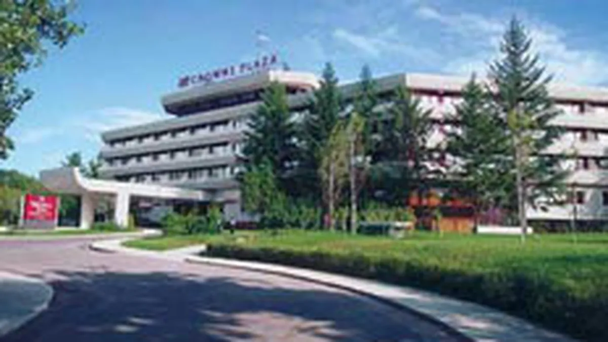 Crowne Plaza isi reduce estimarile privind cresterea afacerilor pe 2008