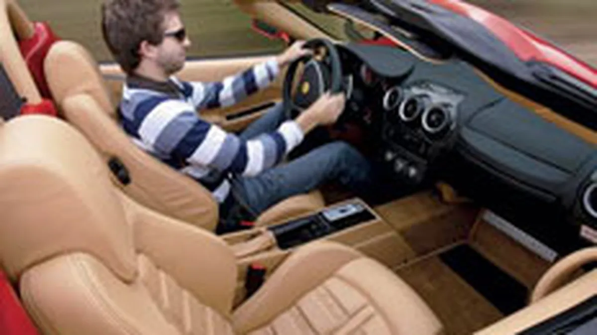 Oamenii de afaceri romani vor masini de lux personalizate si in editii limitate