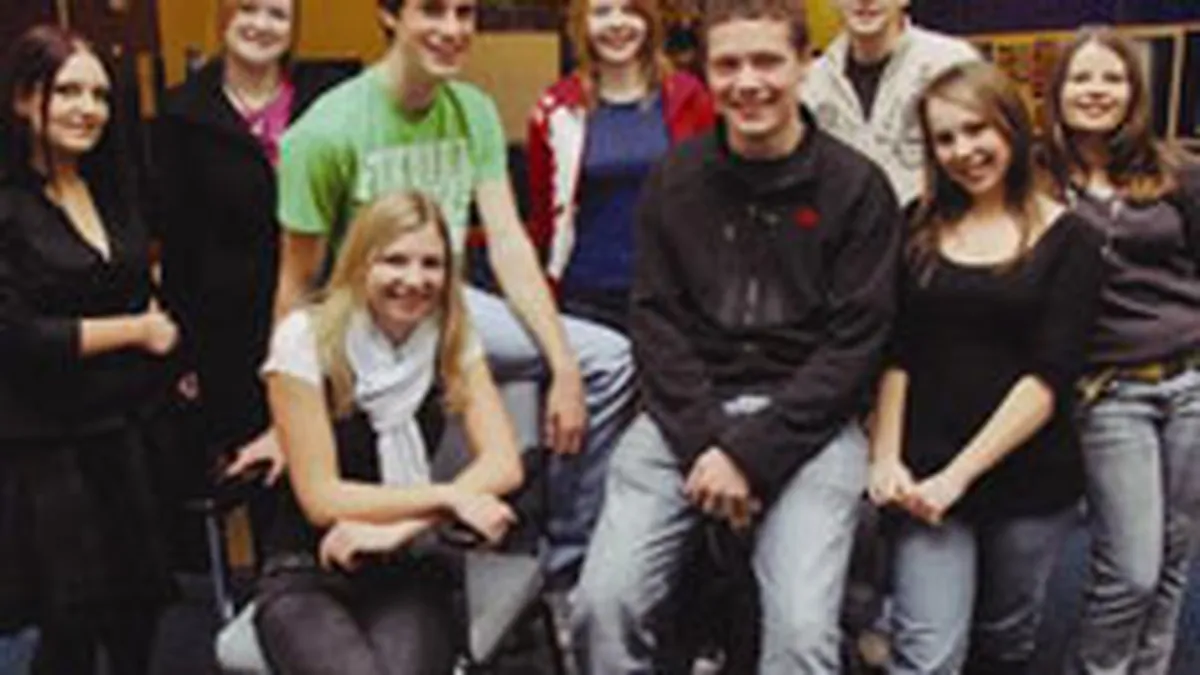 Tinerii din Romania, printre cei mai optimisti din regiune in privinta evolutiei personale