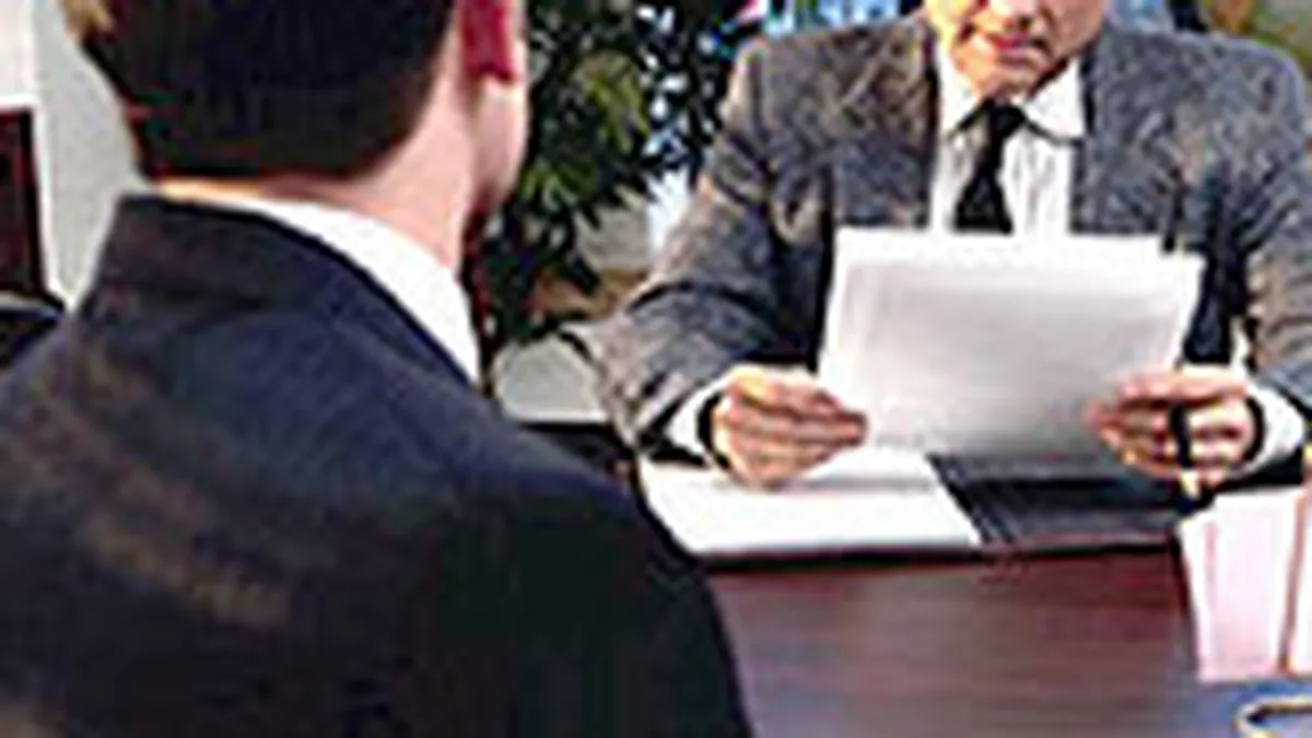 Tinerii romani cer 500 euro de la primul job, dar primesc doar 30%