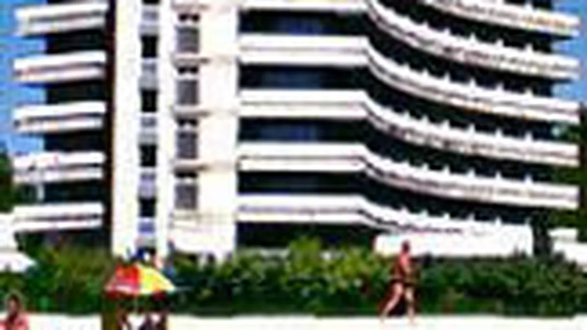 Piraeus Bank finanteaza cu 10 mil. euro un hotel de 5 stele de pe litoral